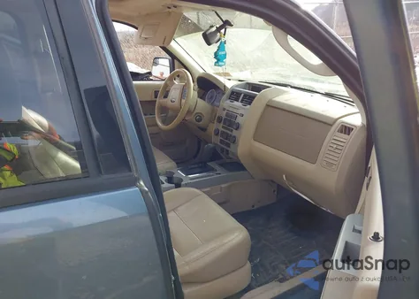 2012 Ford Escape Xlt z USA, uszkodzony, nr VIN 1FMCU9DG7CKA48290